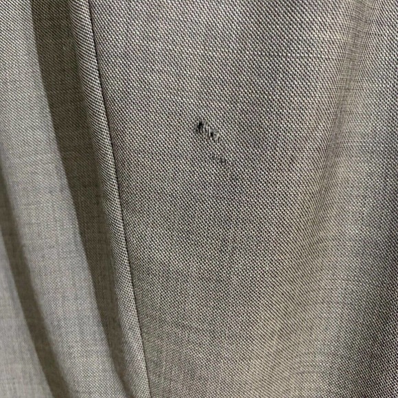 (T24) NWT Stafford brown mens pleated & cuffed dress pant, 44Wx32L, flaw noted - Picture 8 of 10